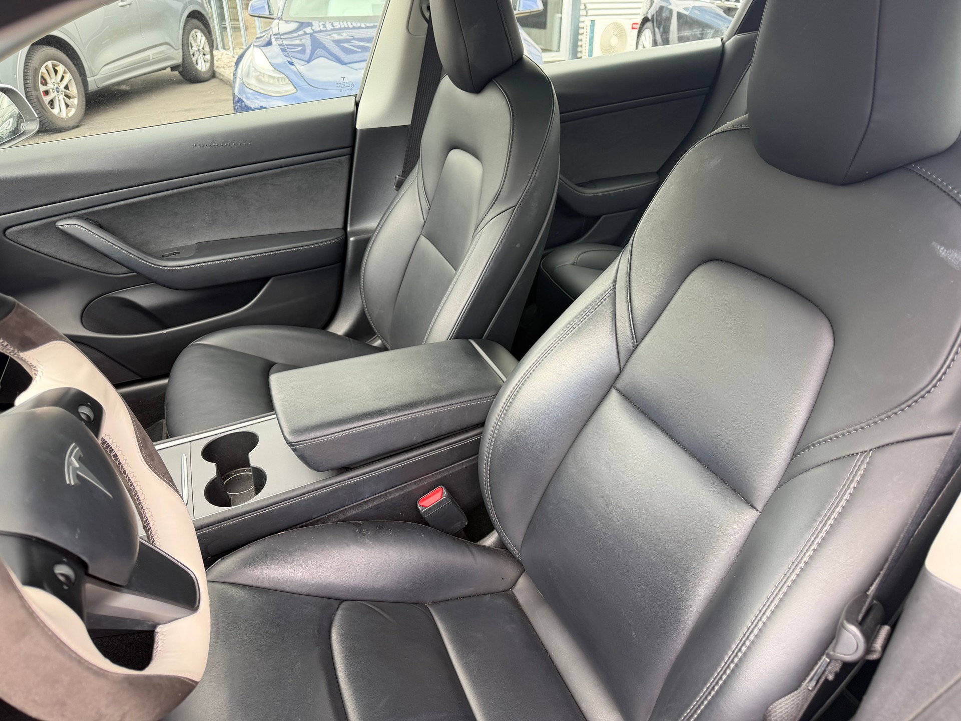 TESLA Model 3 Long Range Dual Motor AWD-image-14