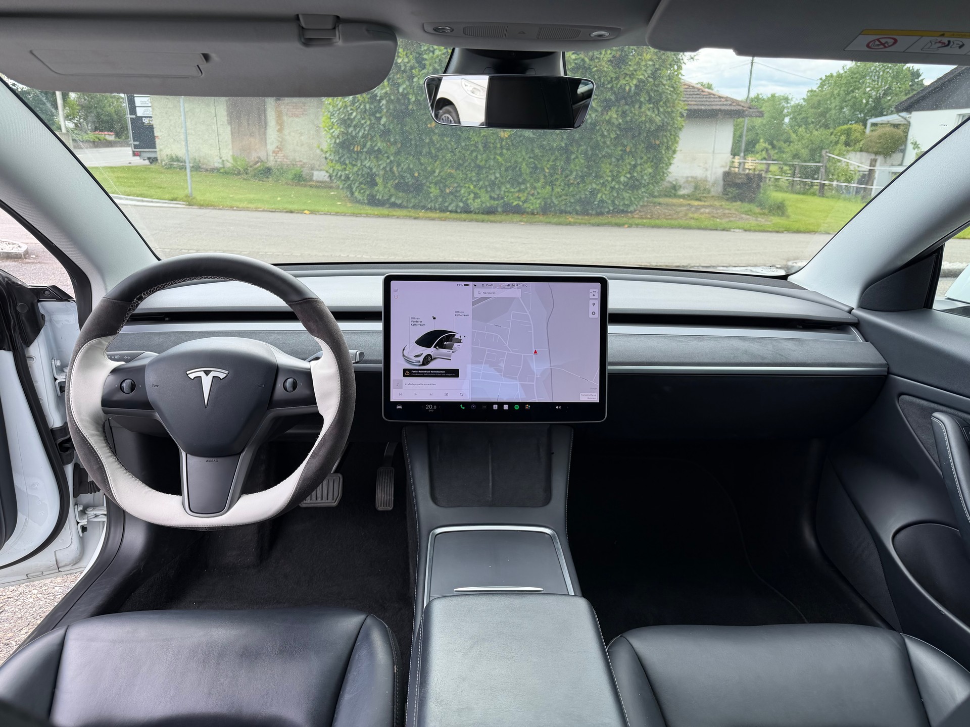 TESLA Model 3 Long Range Dual Motor AWD-image-12