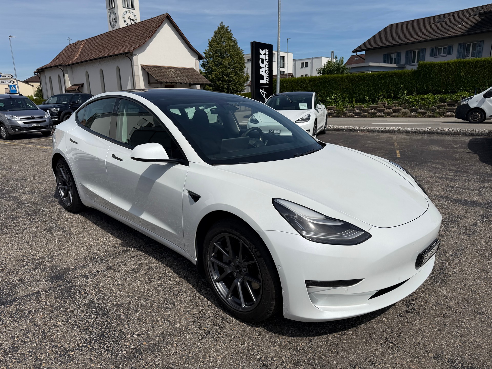 TESLA Model 3 Long Range Dual Motor AWD-image-9