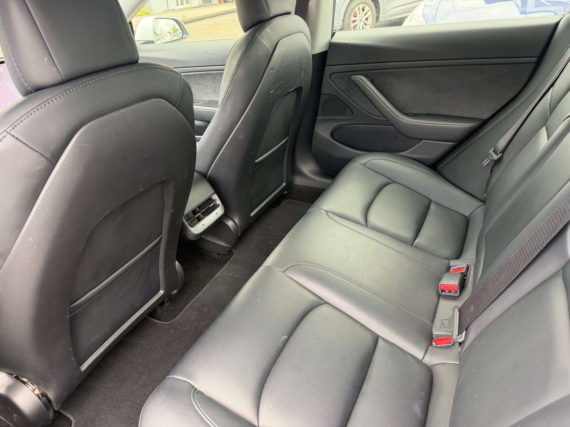TESLA Model 3 Long Range Dual Motor AWD-image-15