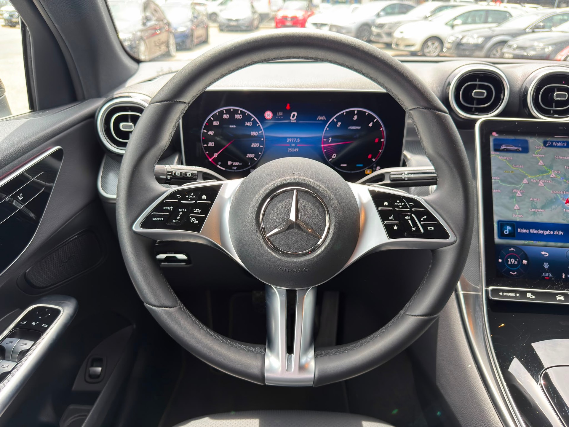 MERCEDES-BENZ GLC 200 d Avantgarde 4matic-image-5