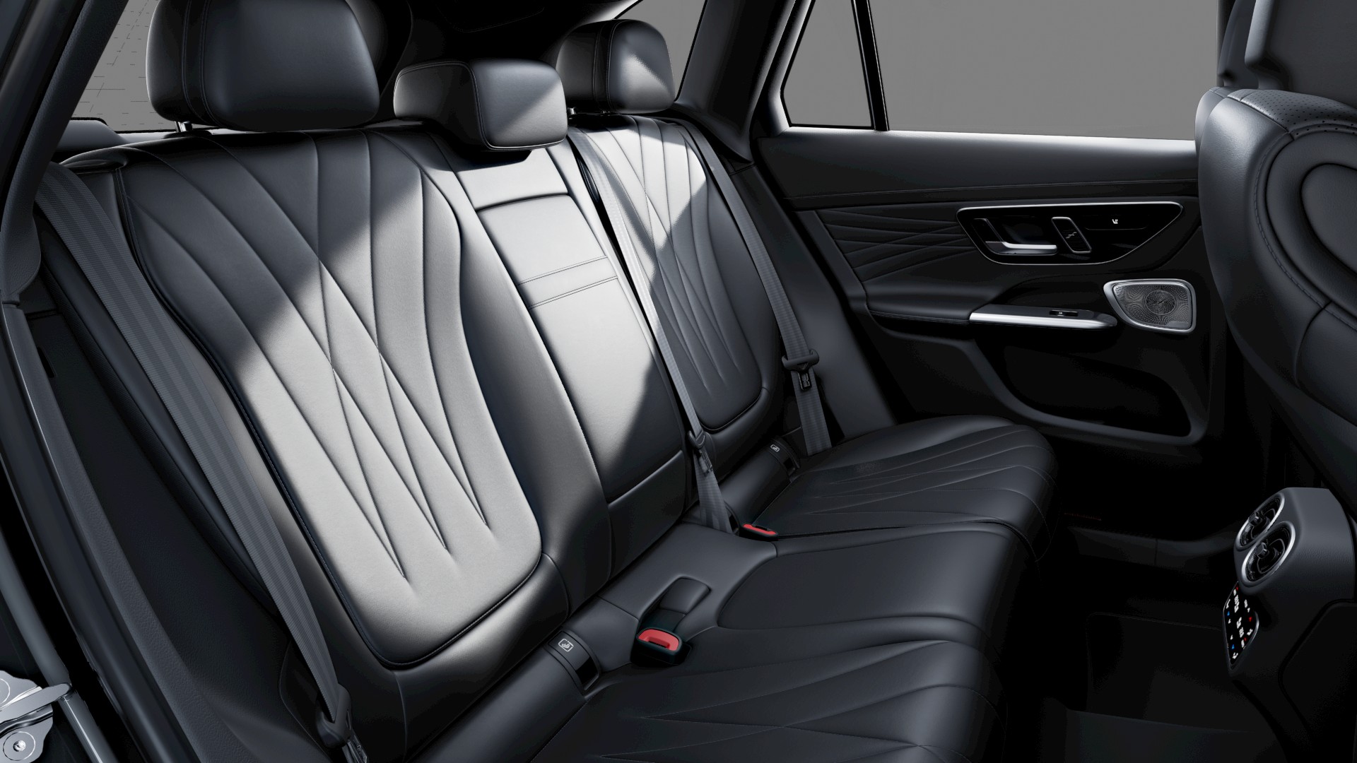 MERCEDES-BENZ GLC 300 e 4Matic EQ Star 9G-Tronic-image-9