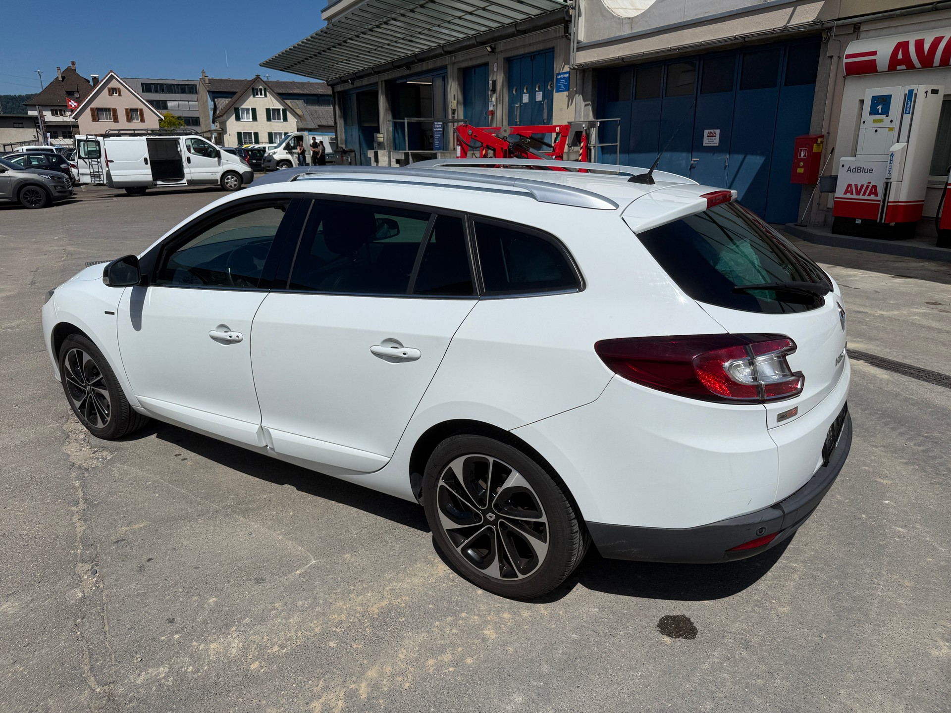 RENAULT Mégane Grandtour 1.2 16V Turbo Expression-image-3