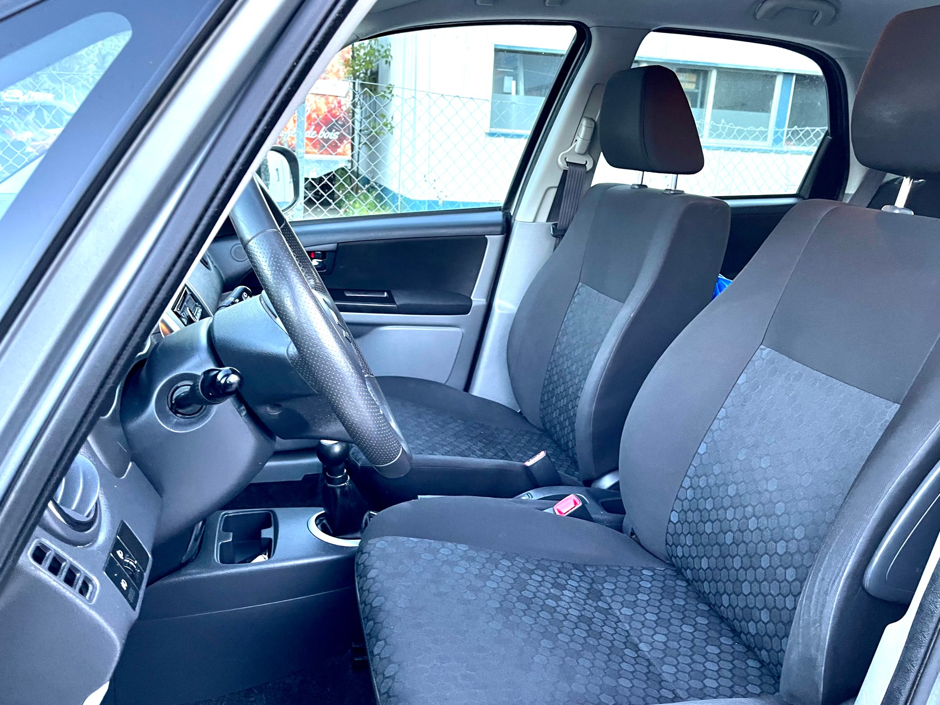 SUZUKI SX4 1.6 16V GL Top Barry 4WD-image-15