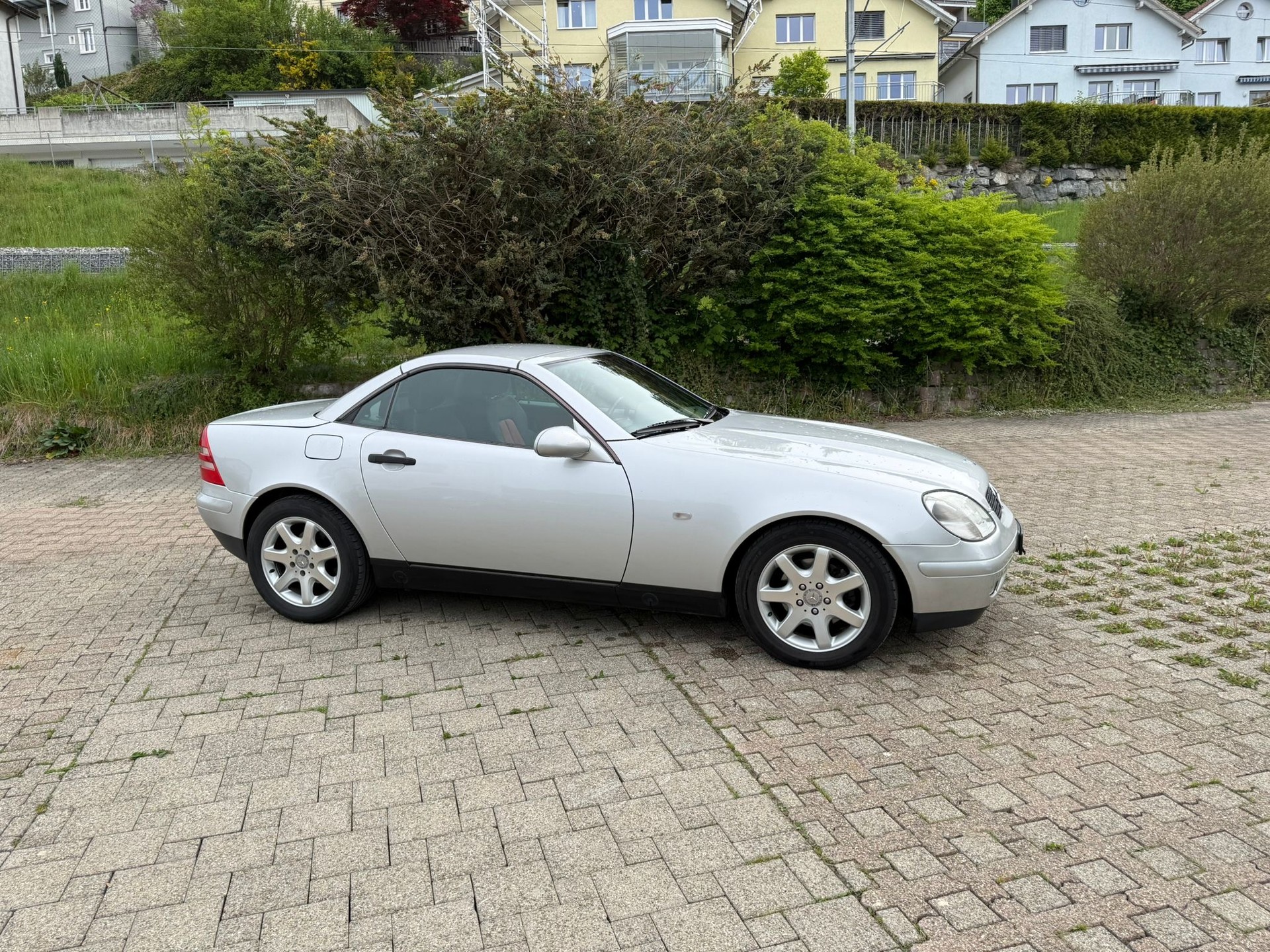 MERCEDES-BENZ SLK 200-image-2