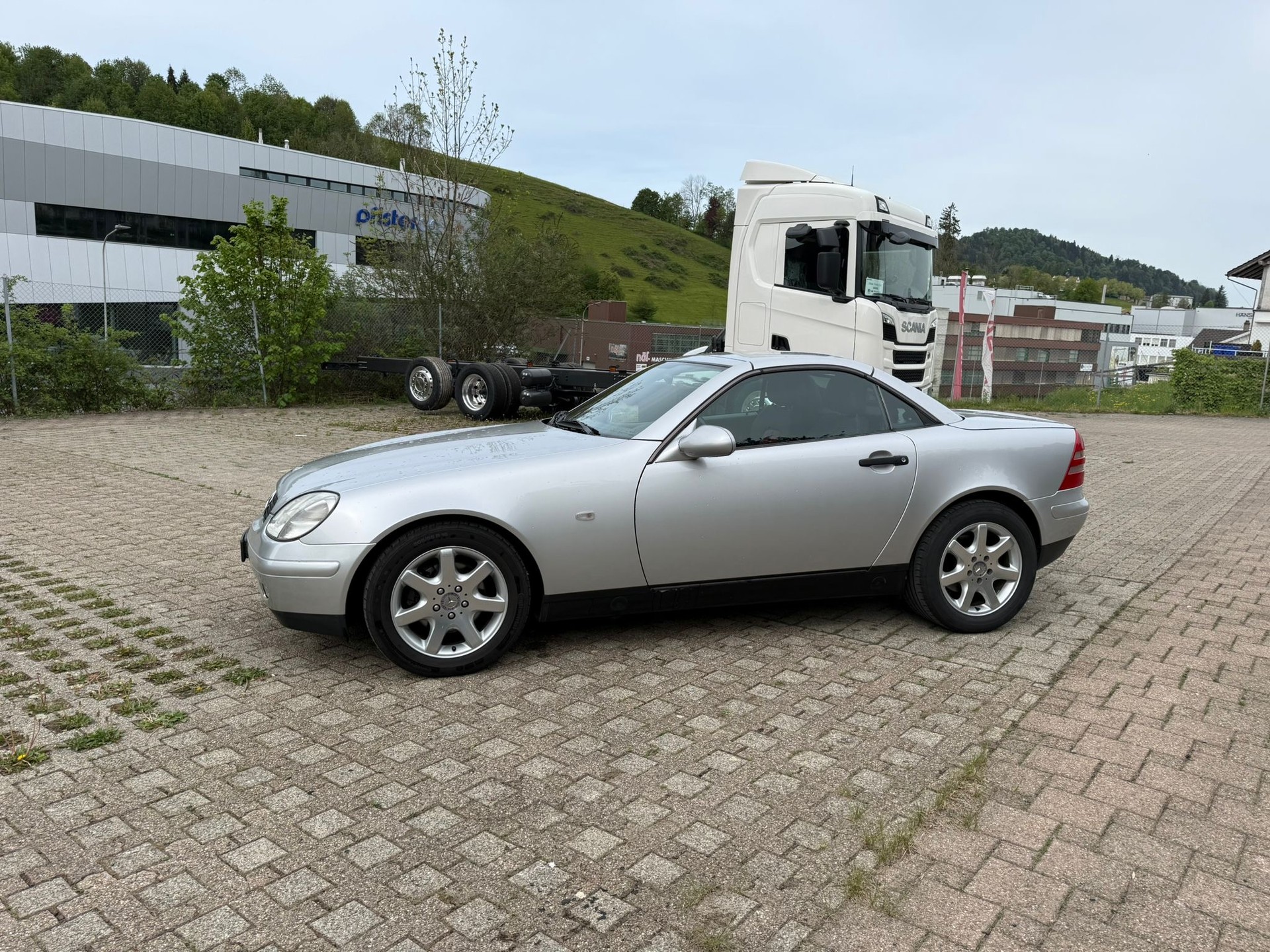 MERCEDES-BENZ SLK 200-image-1