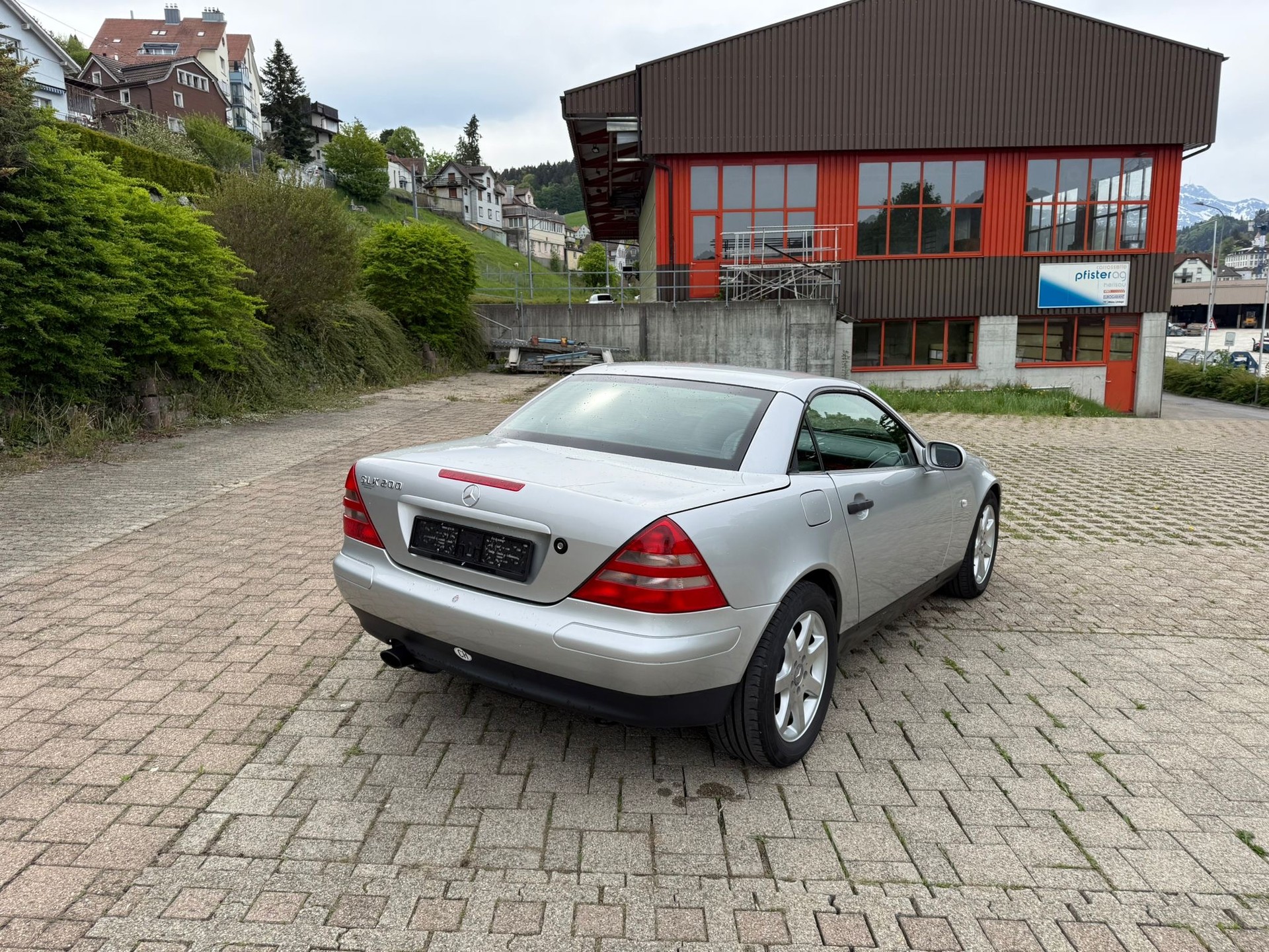 MERCEDES-BENZ SLK 200-image-4
