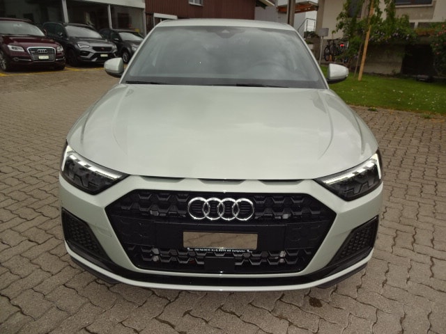 AUDI A1 Sportback 30 TFSI Attraction S-tronic-image-7