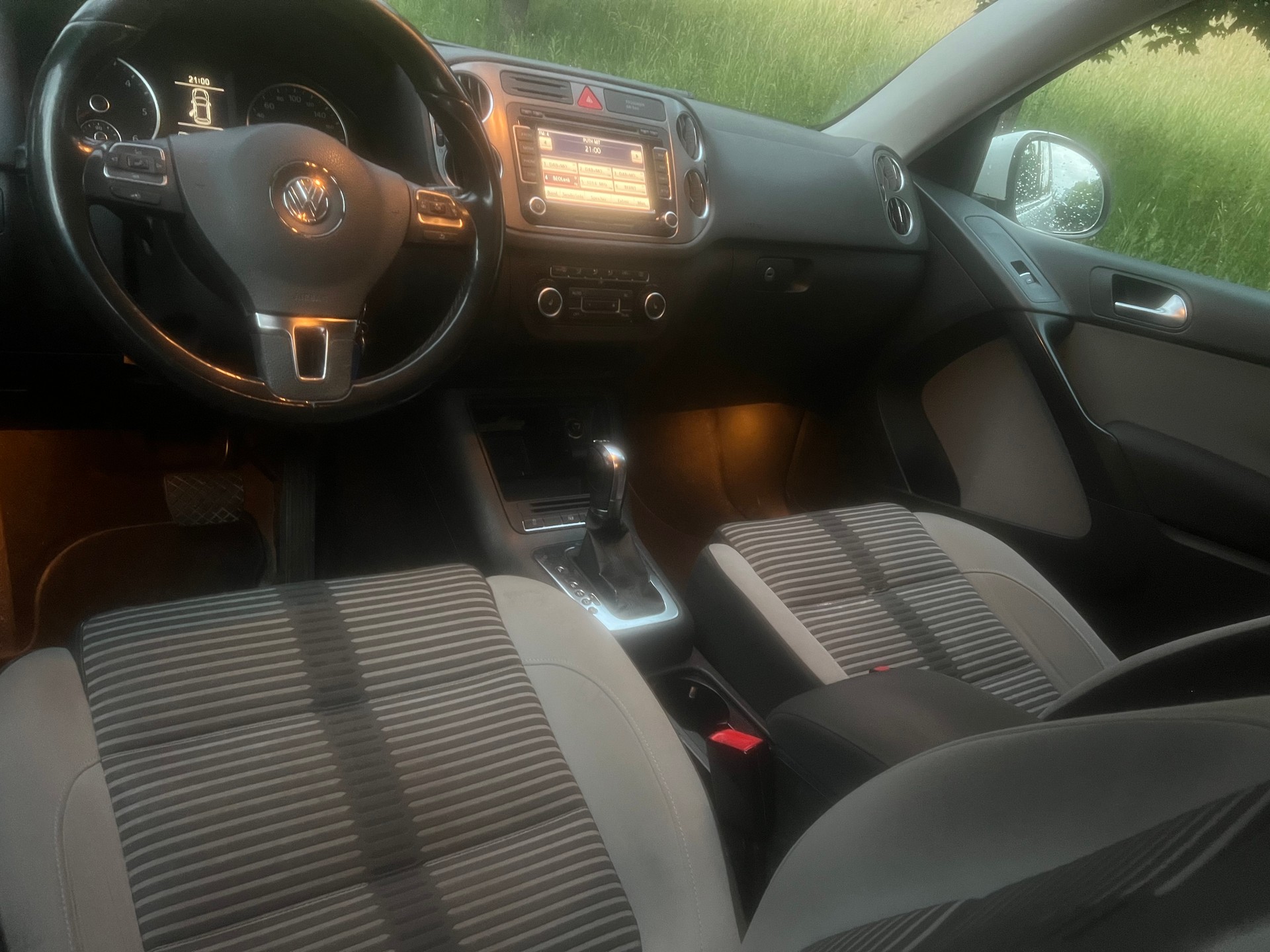 VW Tiguan 2.0 TDI Sport&Style DSG-image-9