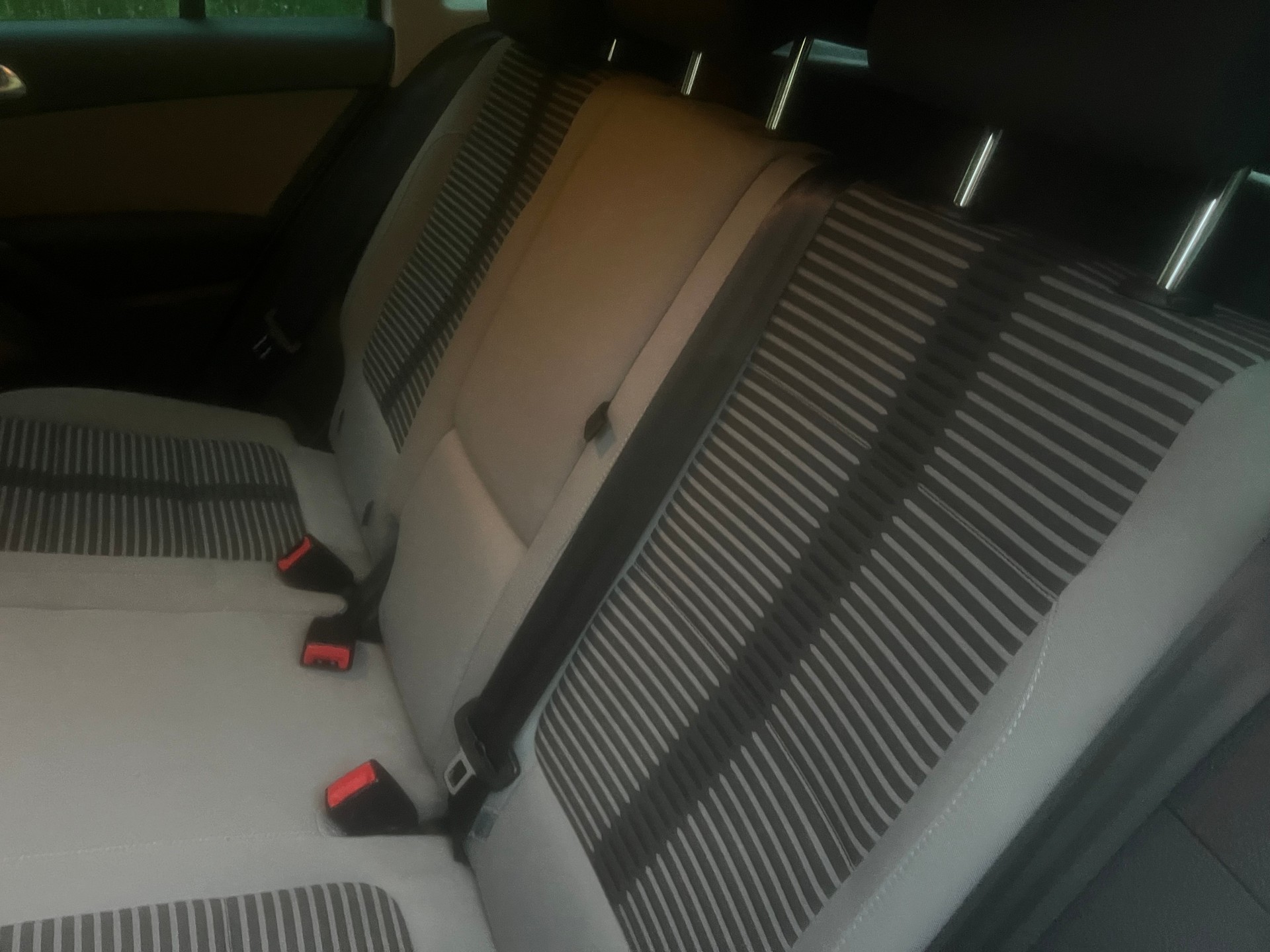 VW Tiguan 2.0 TDI Sport&Style DSG-image-7