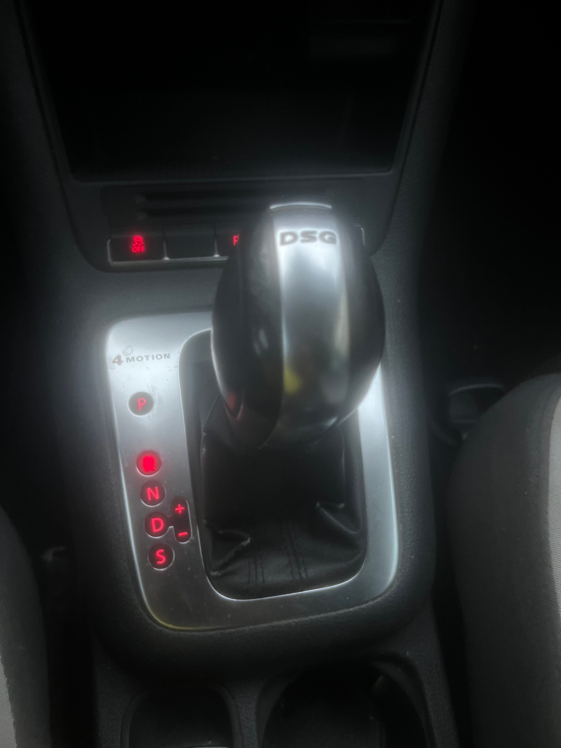 VW Tiguan 2.0 TDI Sport&Style DSG-image-11