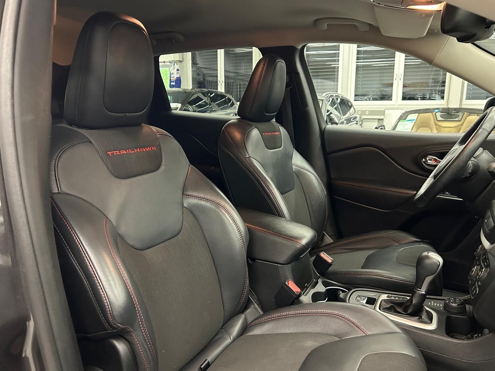 JEEP Cherokee 2.4 Trailhawk AWD-image-12