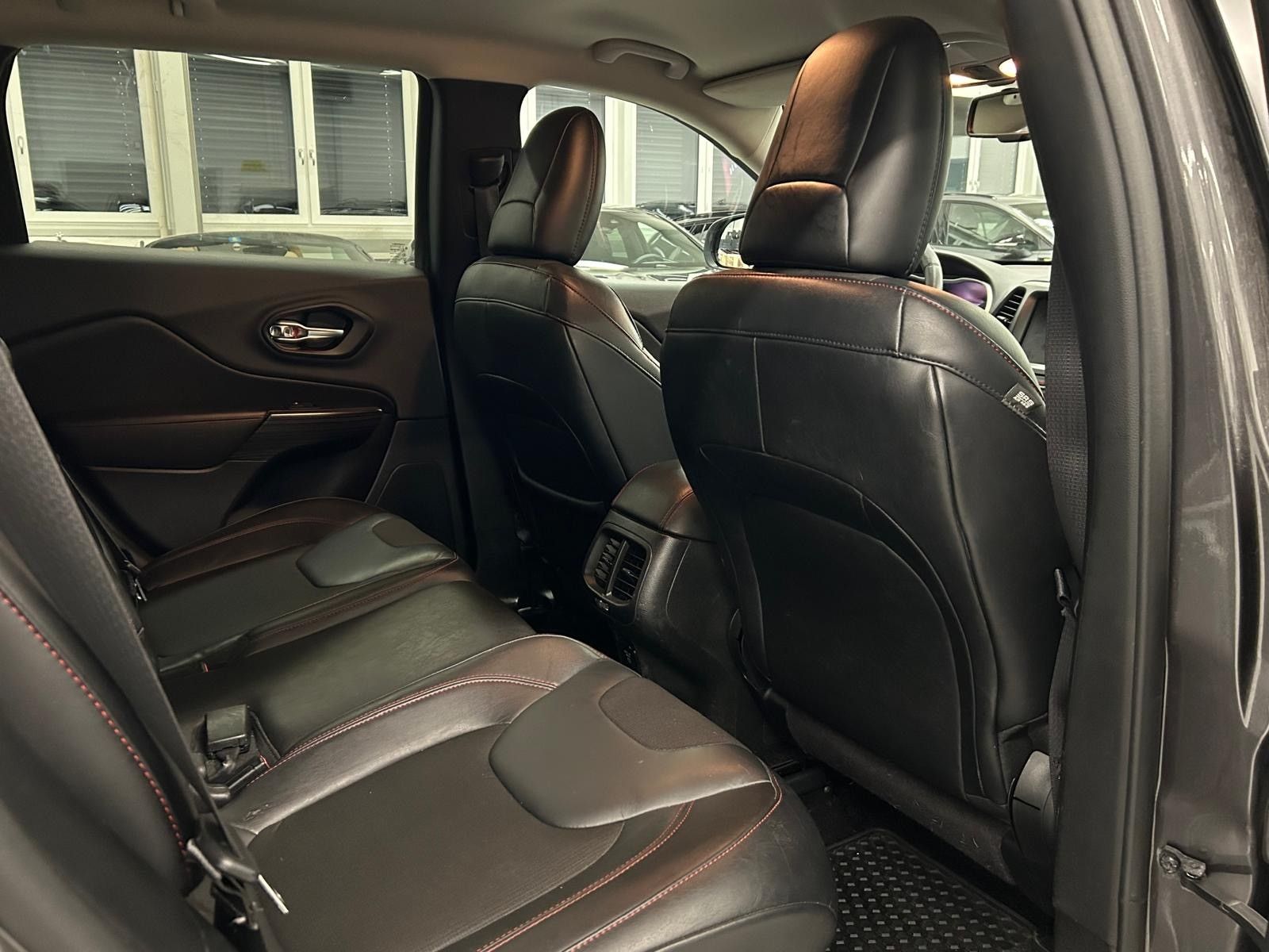 JEEP Cherokee 2.4 Trailhawk AWD-image-14