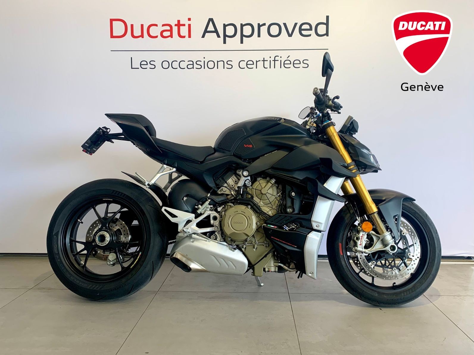 DUCATI Streetfighter V4 S