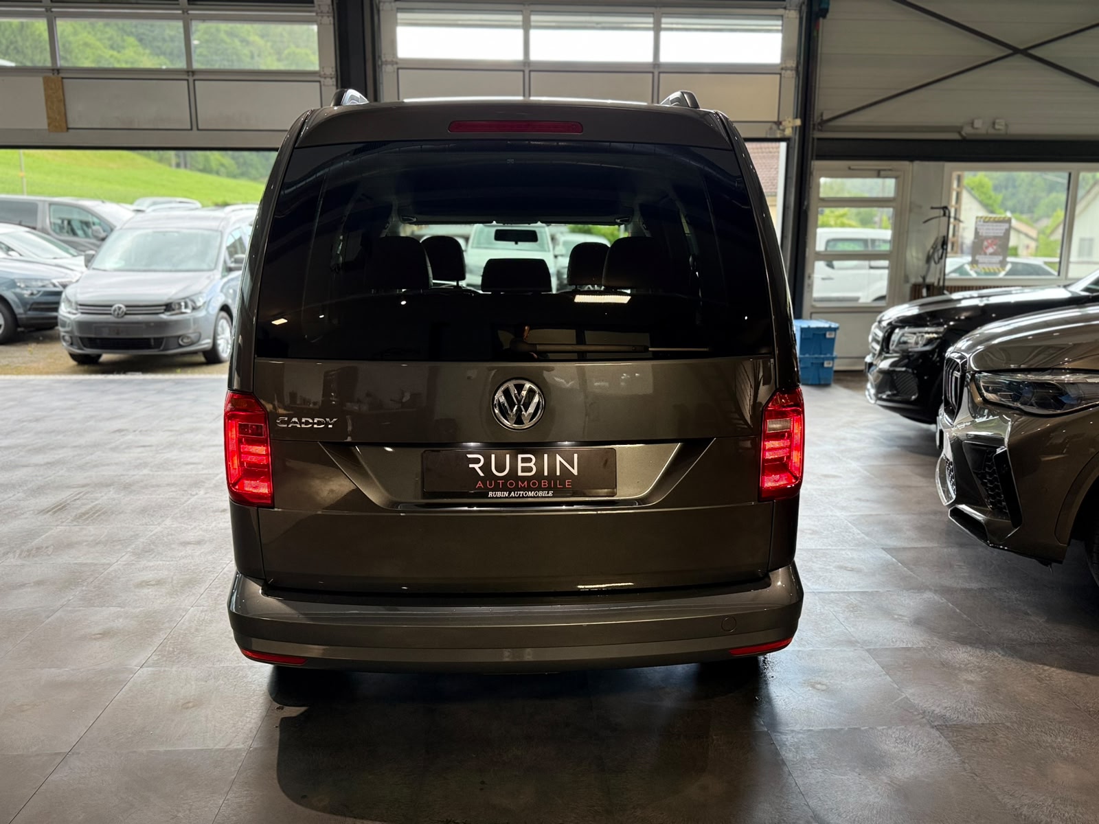 VW Caddy 1.0 TSI Trendline-showroom-element-3