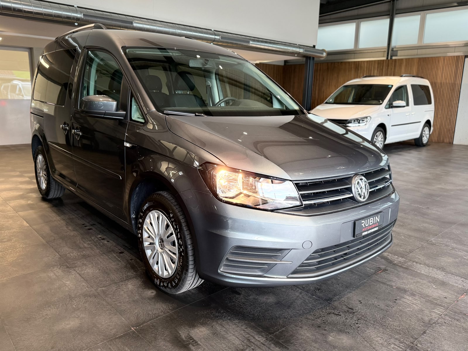 VW Caddy 1.0 TSI Trendline-image-6