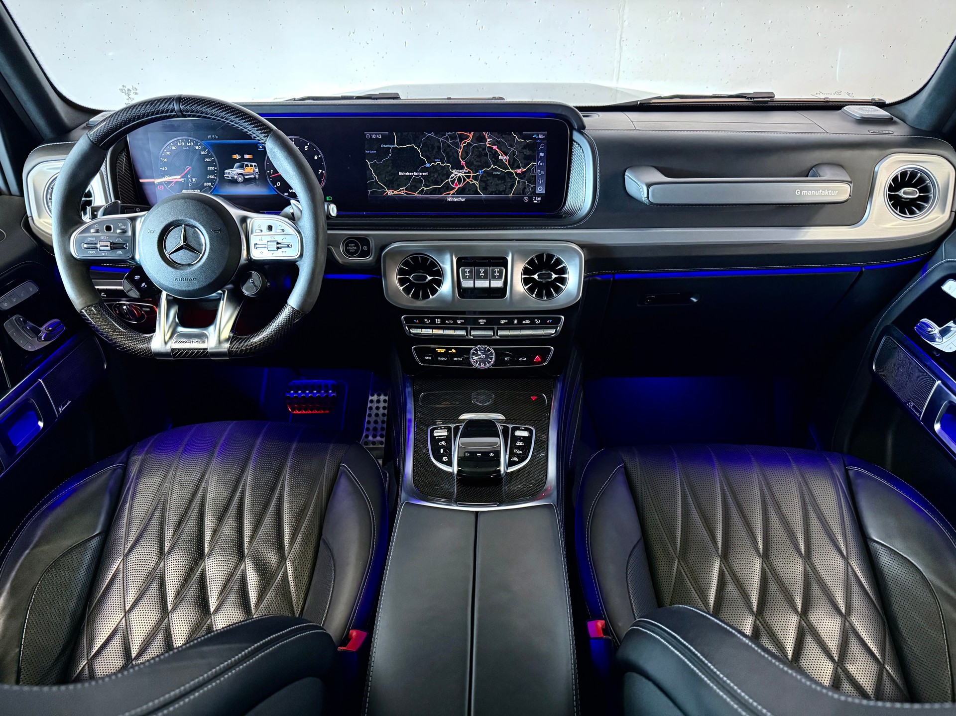 MERCEDES-BENZ G 63 AMG | SONDERLACKIERUNG | CARBON PAKET | GRÜNE BREMSSÄTTEL | STANDHEIZUNG | MASSAGESITZE-image-8