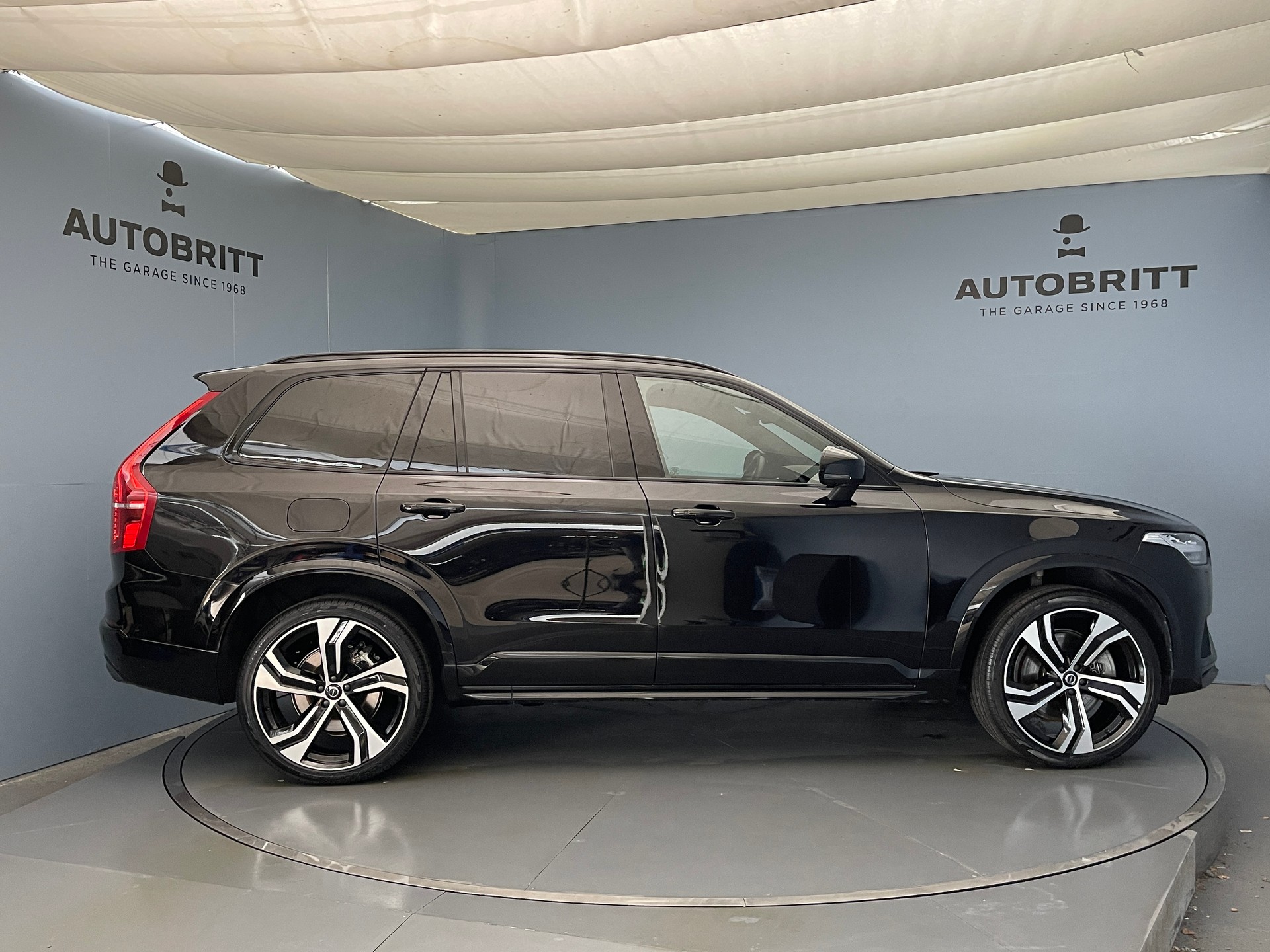 VOLVO XC90 2.0 T8 TE R-Design 7P. eAWD-showroom-element-2