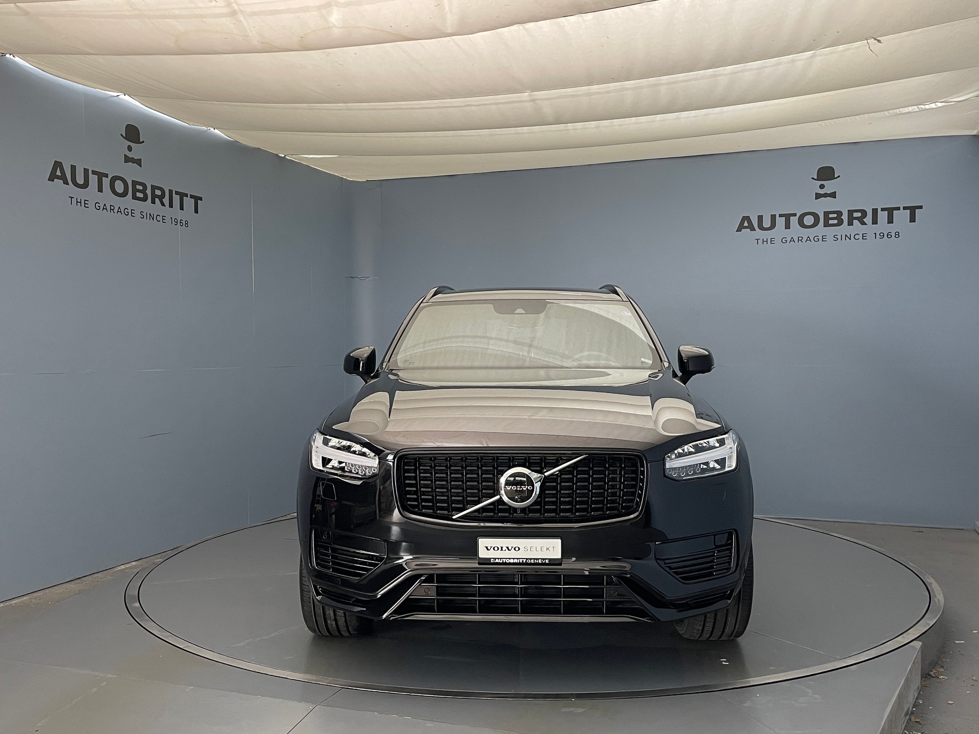 VOLVO XC90 2.0 T8 TE R-Design 7P. eAWD-showroom-element-1