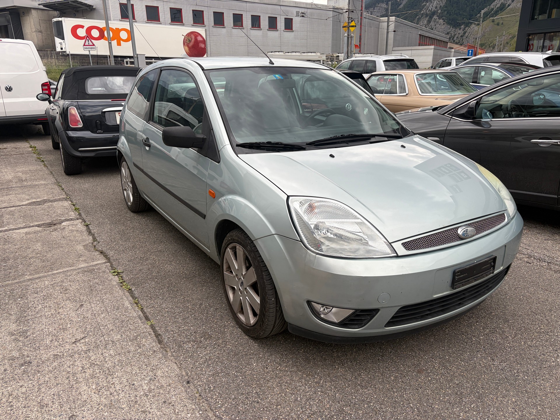 FORD Fiesta 1.3 Ambiente-image-1