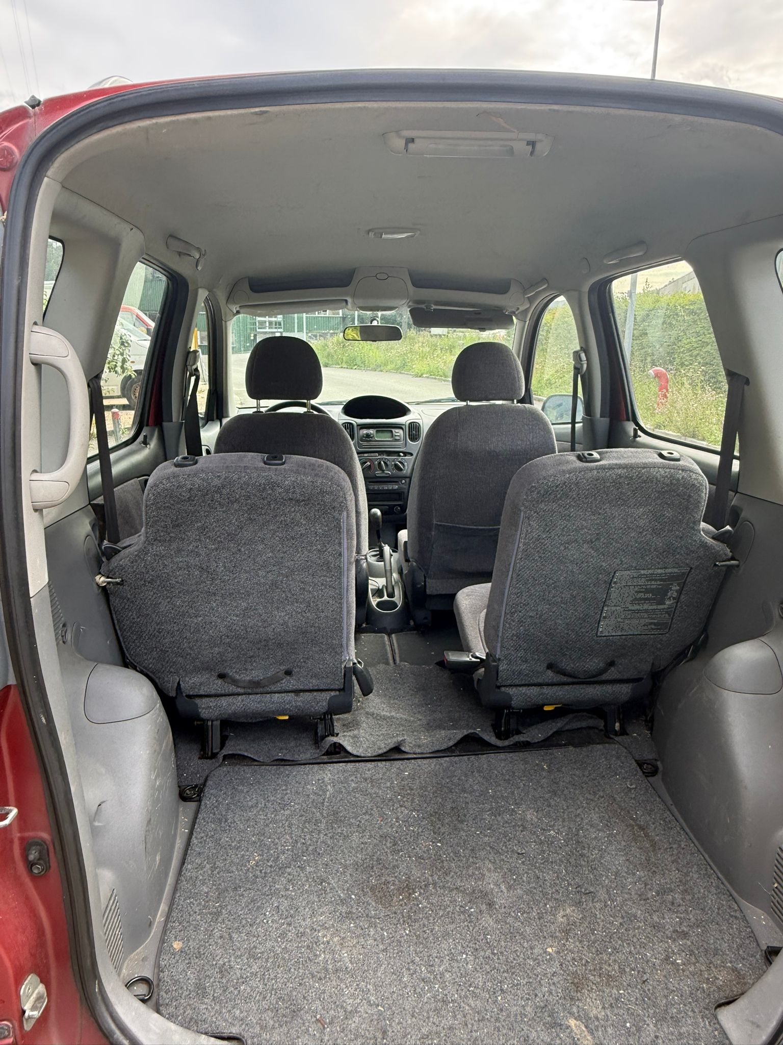 TOYOTA Yaris Verso 1.3 Linea Sol-image-1