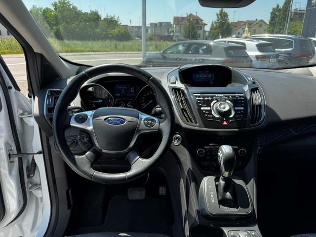 FORD Kuga 2.0 TDCi Titanium S 4WD PowerShift-image-5