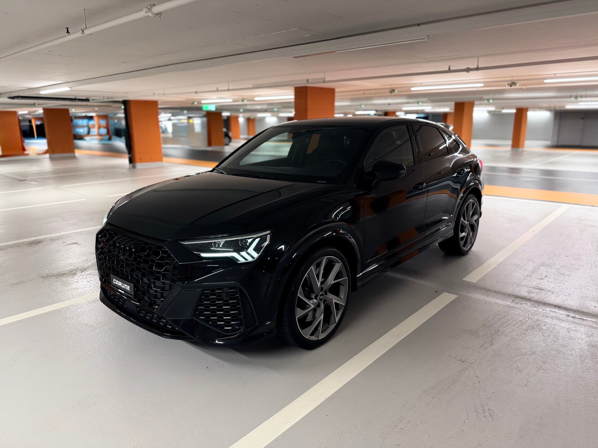 AUDI RS Q3 Sportback quattro S tronic-showroom-element-3