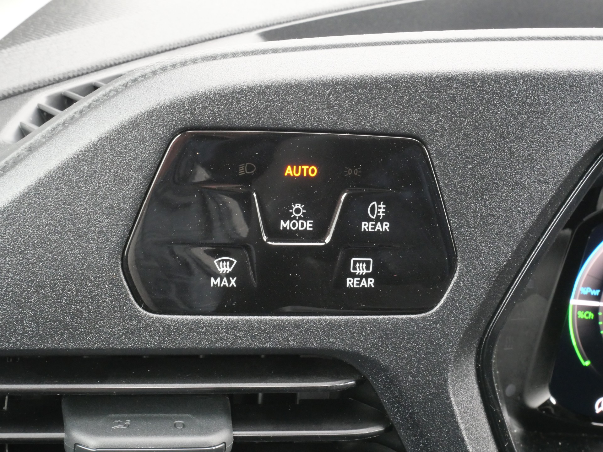 VW Caddy 1.5 TSI Plug in Hybrid DSG *5 Jahre Garantie*-image-27