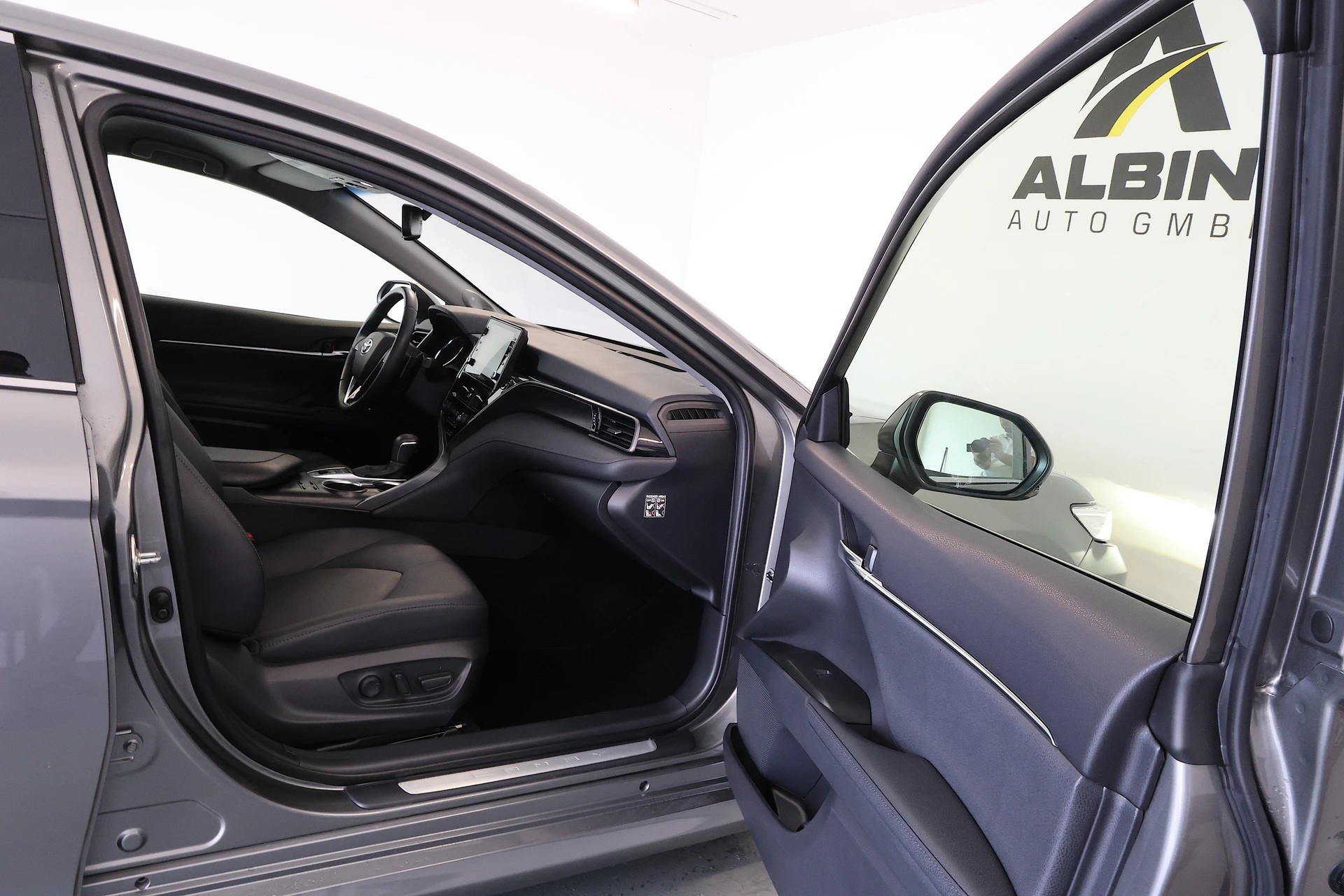 TOYOTA Camry 2.5 HSD e-CVT Premium-image-10