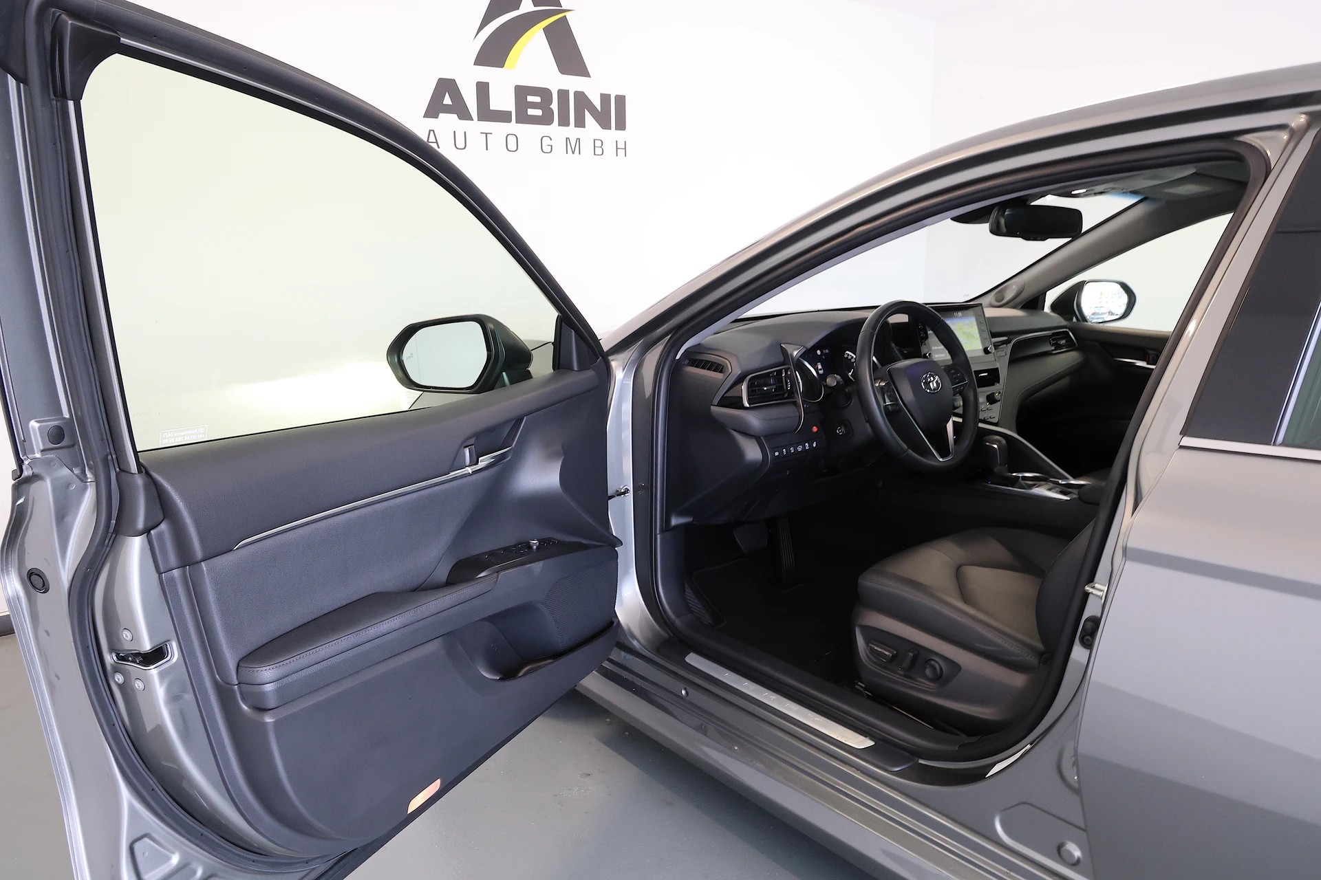 TOYOTA Camry 2.5 HSD e-CVT Premium-image-4