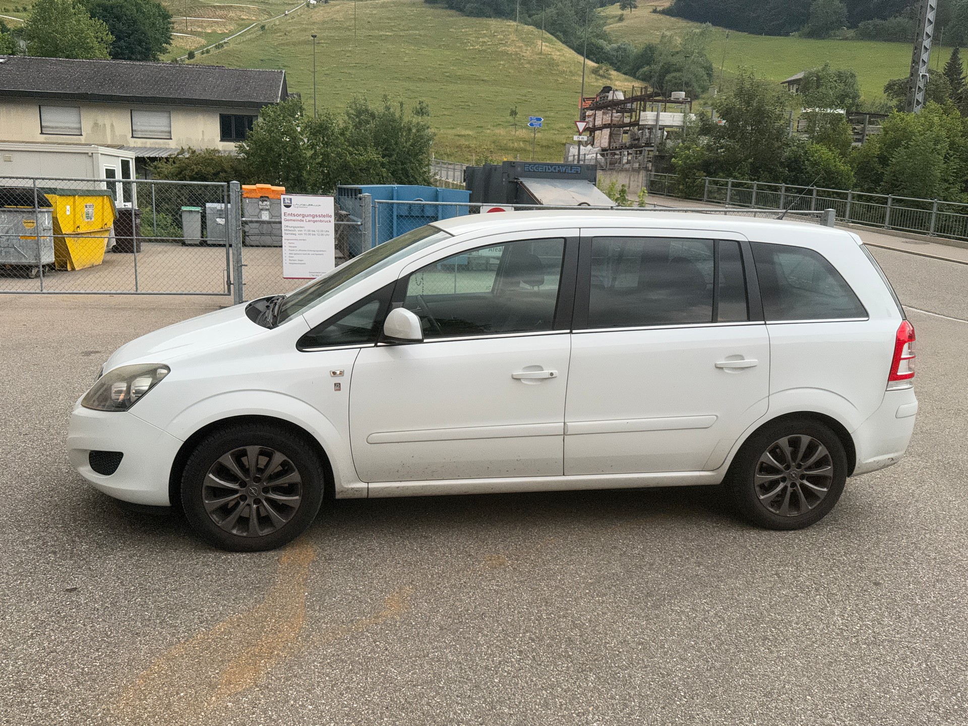 OPEL Zafira 1.6i 16V Turbo CNG Edition-image-1