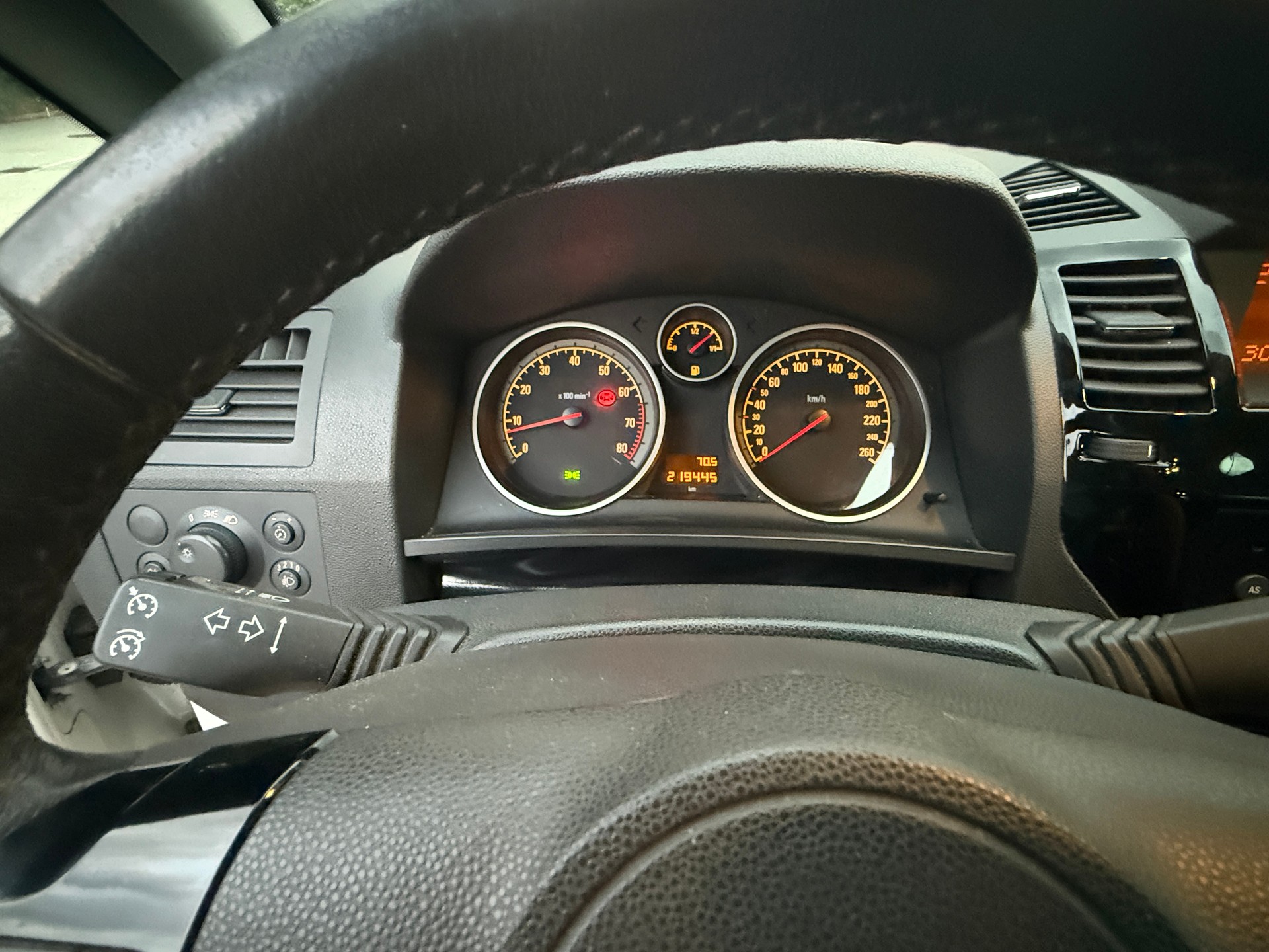 OPEL Zafira 1.6i 16V Turbo CNG Edition-image-11
