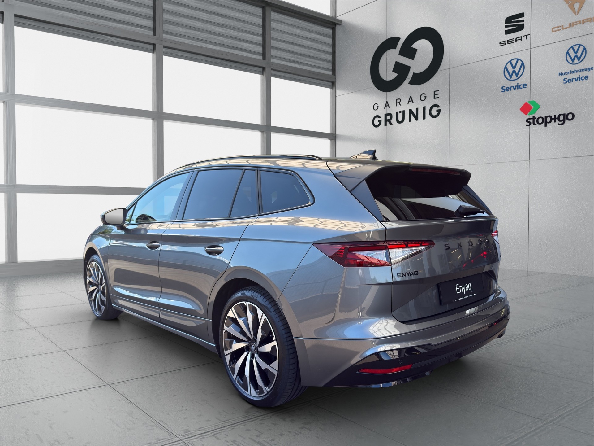 SKODA Enyaq 85 Sportline-showroom-element-3