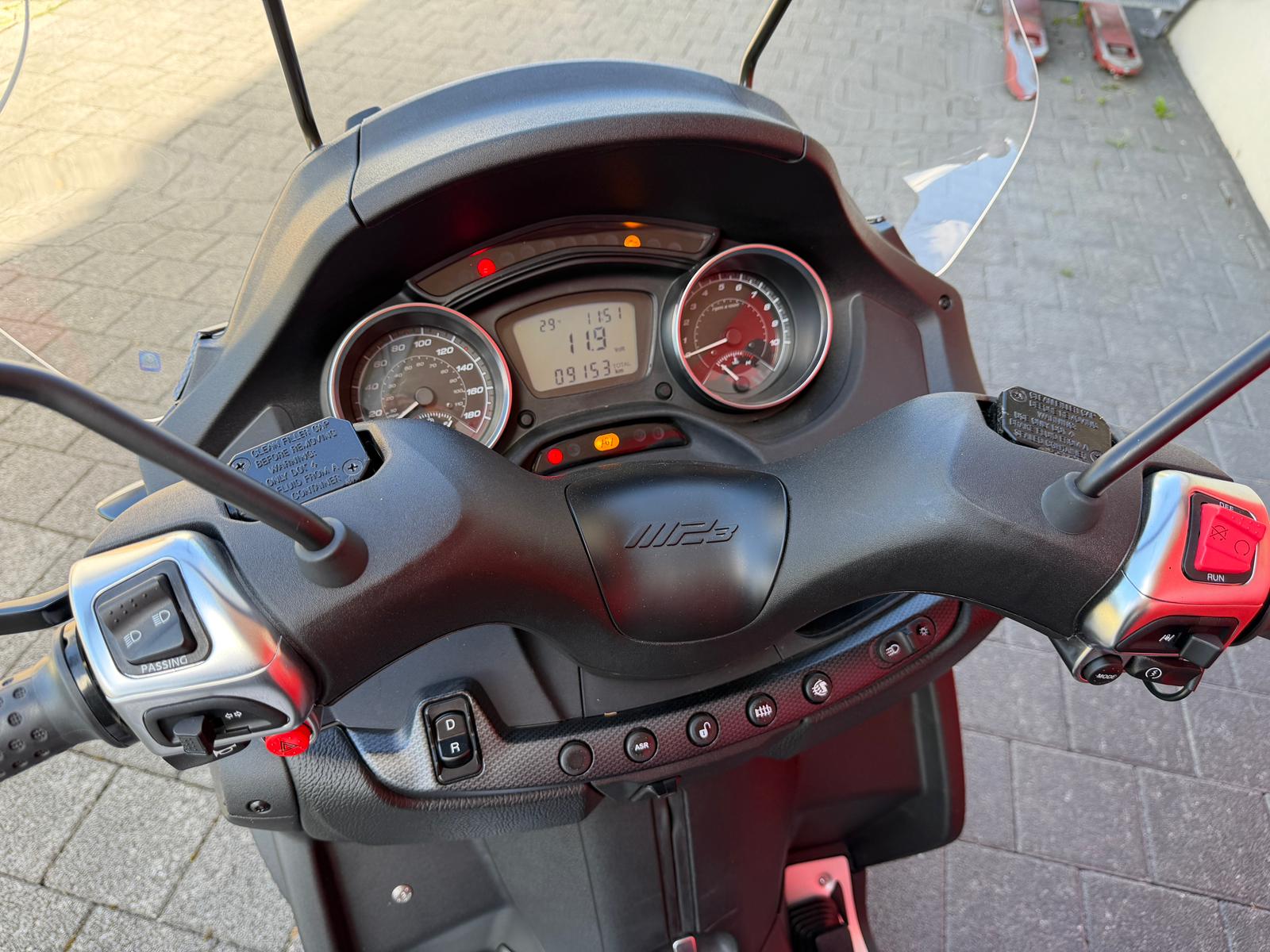 PIAGGIO MP3 500 Sport Advanced ABS/ASR-image-10