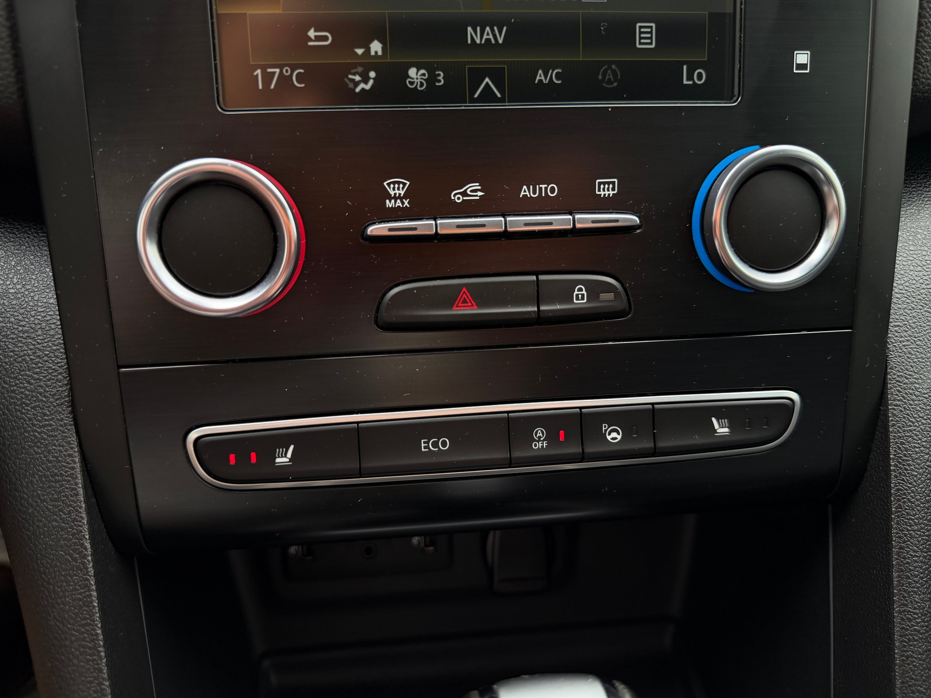 RENAULT Mégane 1.3 16V Turbo Intens EDC-image-19