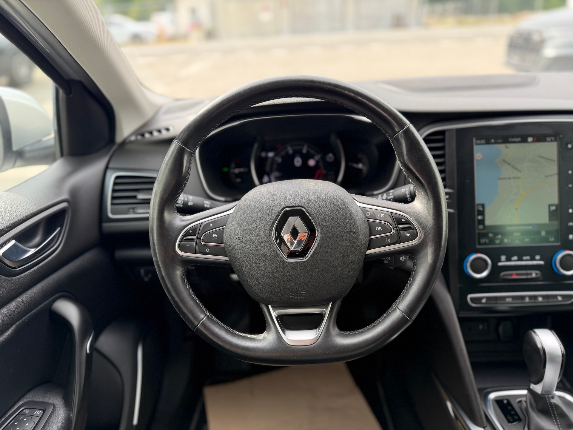 RENAULT Mégane 1.3 16V Turbo Intens EDC-image-14