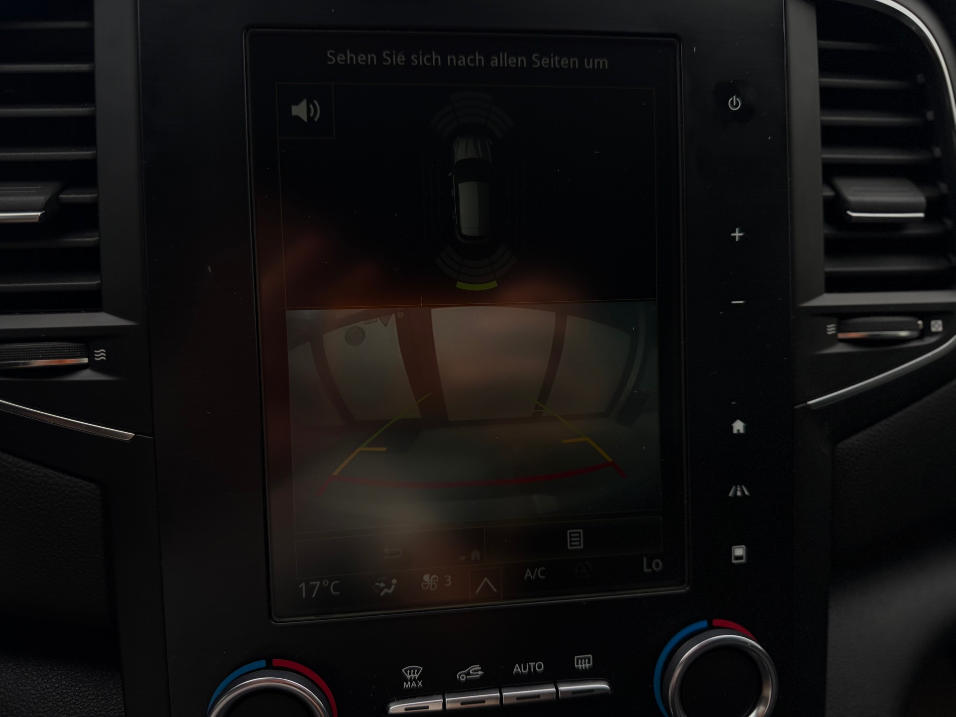RENAULT Mégane 1.3 16V Turbo Intens EDC-image-17