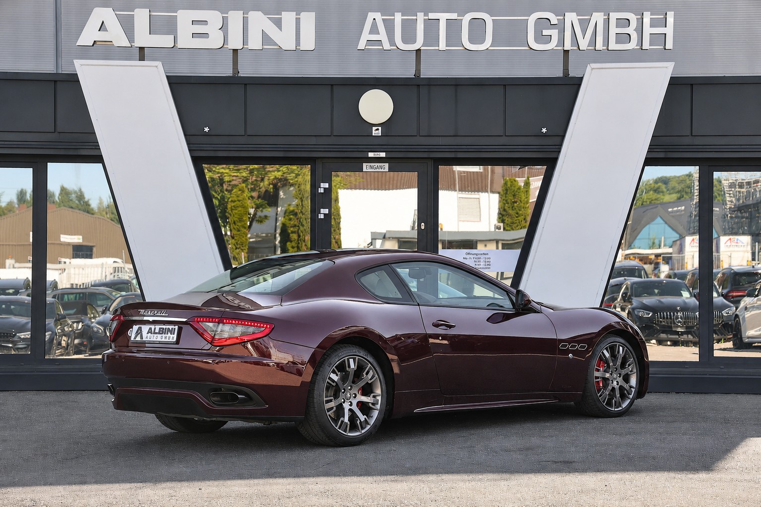 MASERATI GranTurismo Sport **ROSSO SCURO**-showroom-element-2
