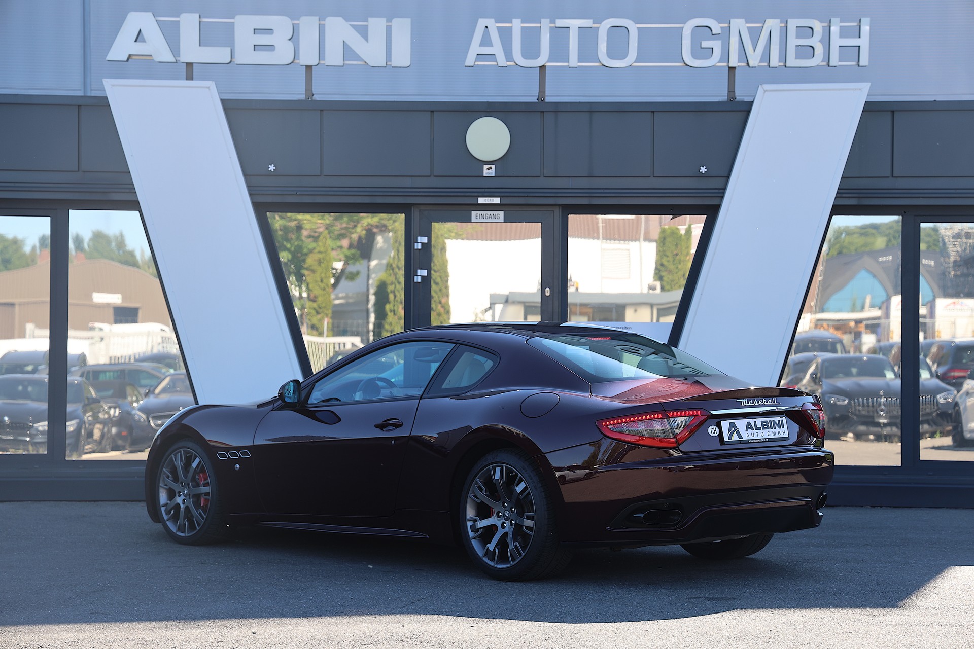 MASERATI GranTurismo Sport **ROSSO SCURO**-showroom-element-2