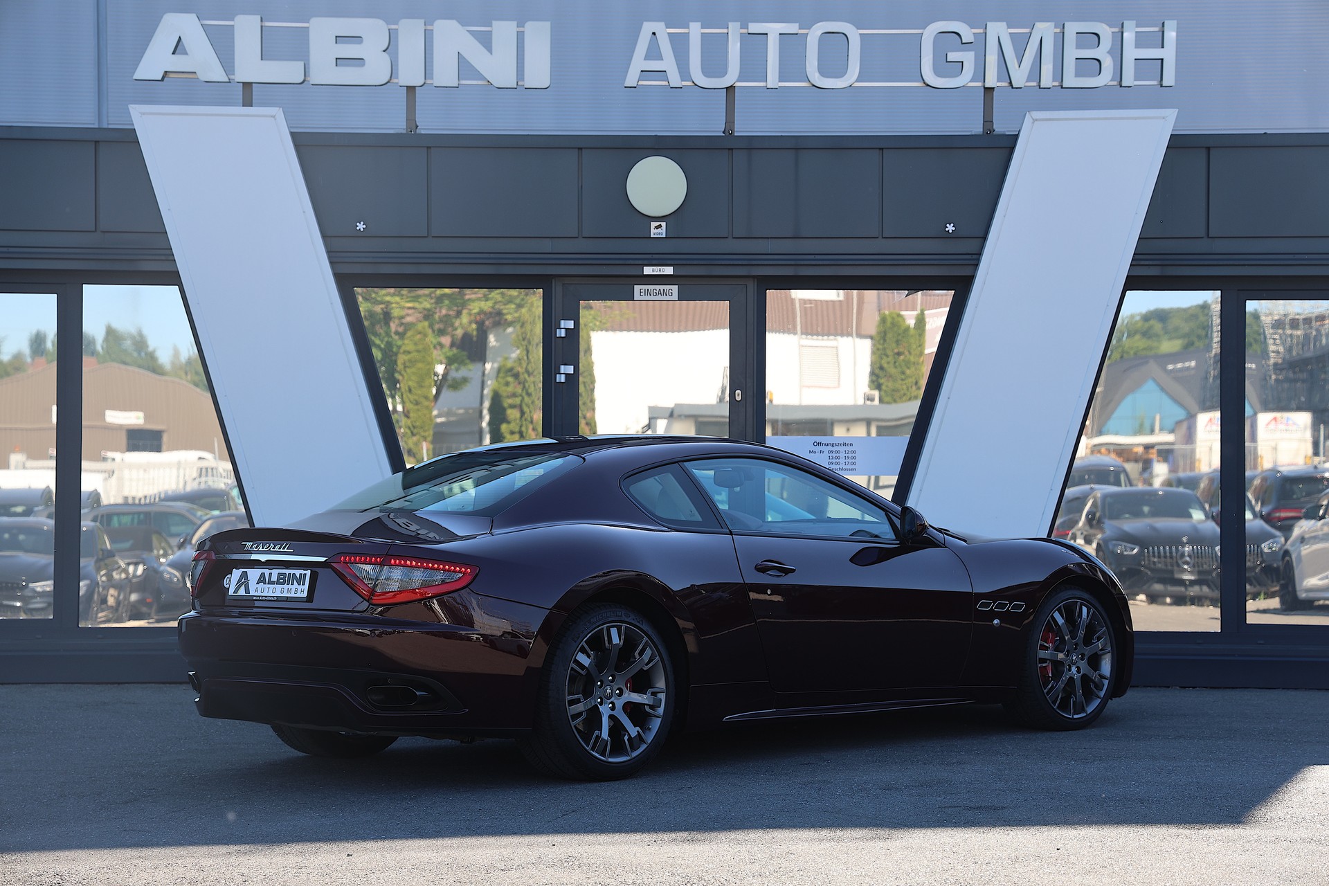 MASERATI GranTurismo Sport **ROSSO SCURO**-showroom-element-3