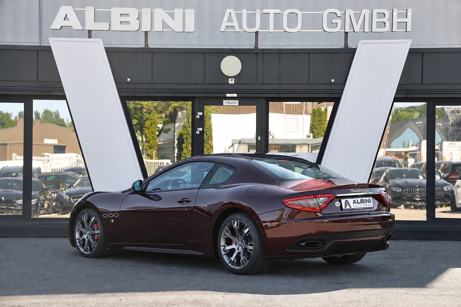 MASERATI GranTurismo Sport **ROSSO SCURO**-showroom-element-3