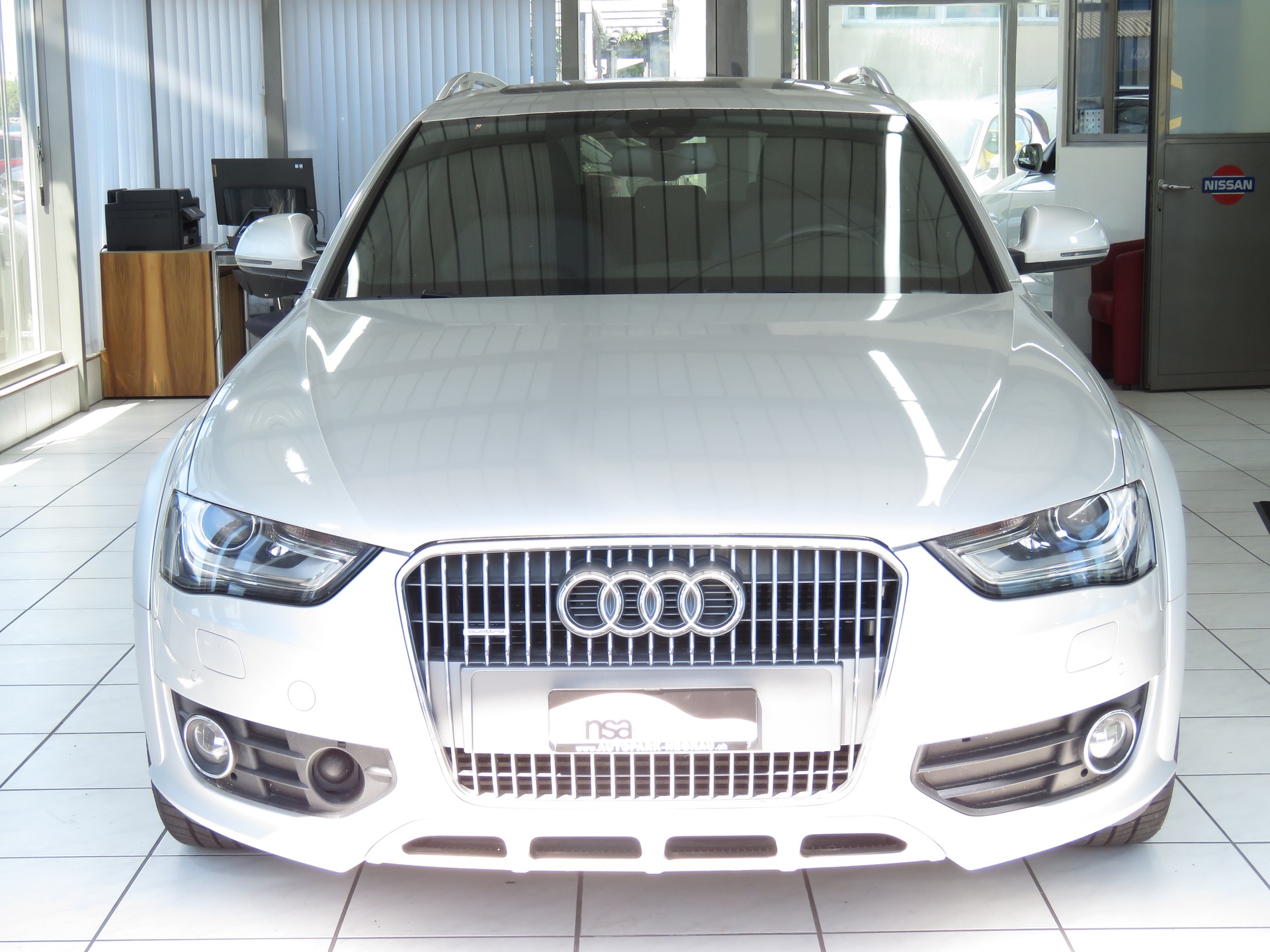 AUDI A4 allroad 3.0 TDI Quattro S-tronic (Automat) Fixpreis !!!-showroom-element-1