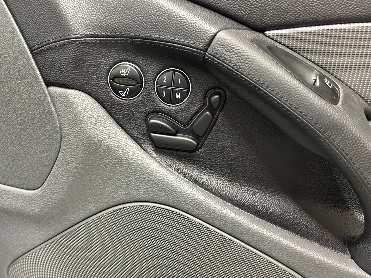MERCEDES-BENZ SL 500-image-9