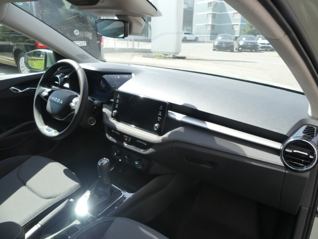 SKODA Fabia 1.0 TSI Selection-image-8