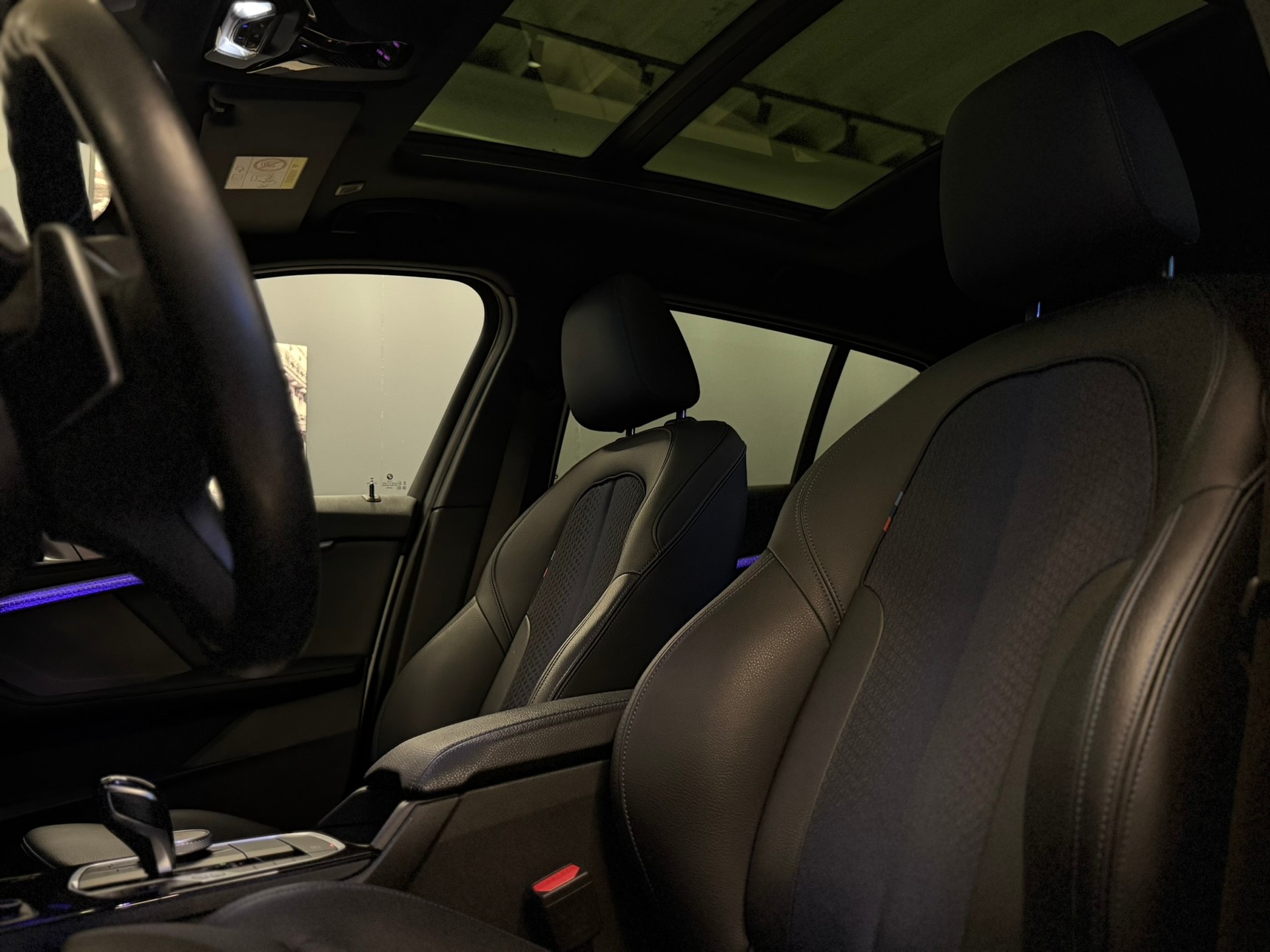 BMW 120d xDrive Steptronic Pure M Sport-image-12