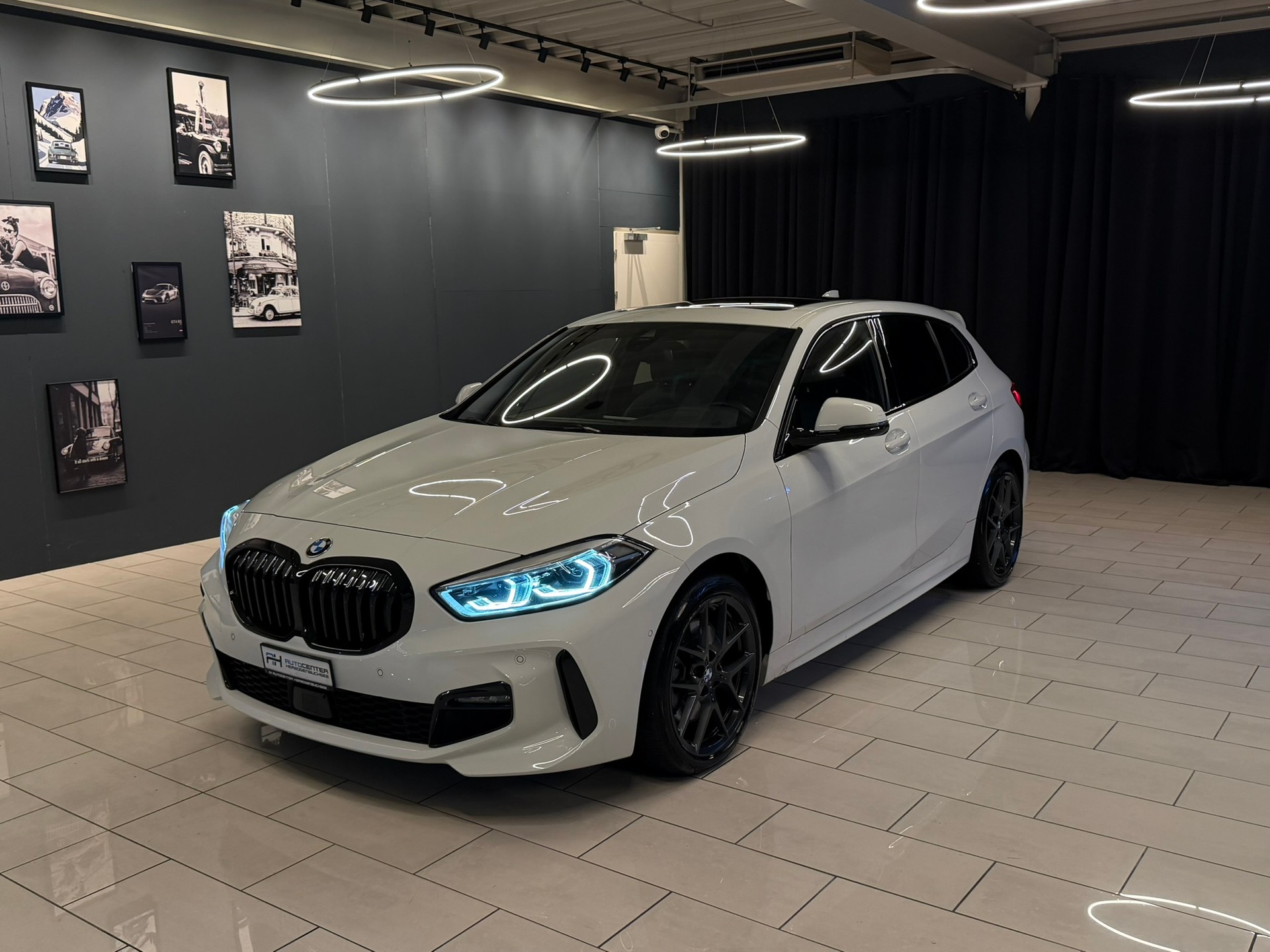 BMW 120d xDrive Steptronic Pure M Sport-showroom-element-2