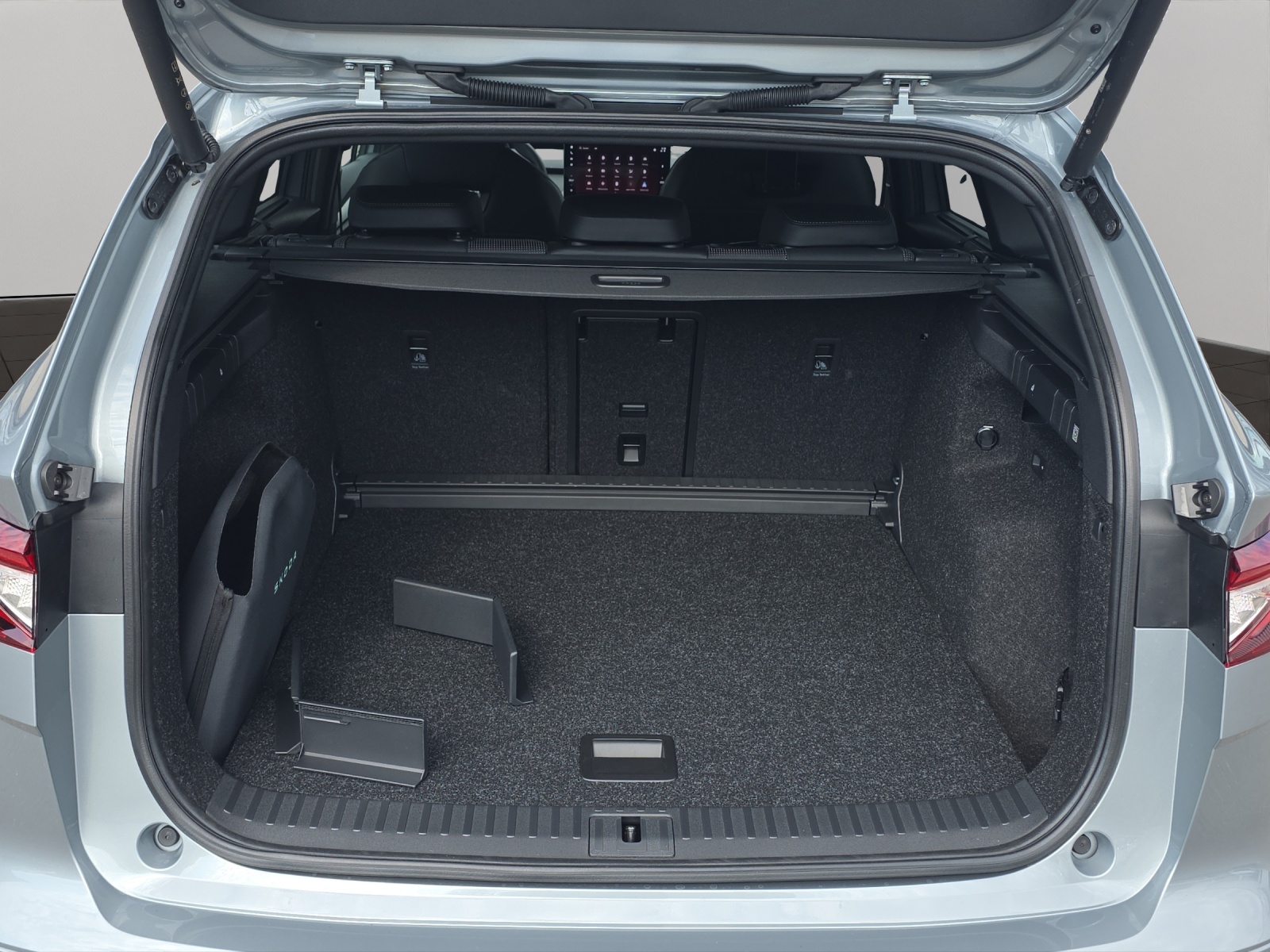 SKODA Enyaq 4x4 RS-image-5