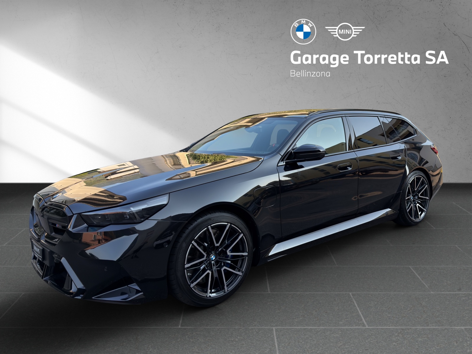 BMW M5 xDrive Touring
