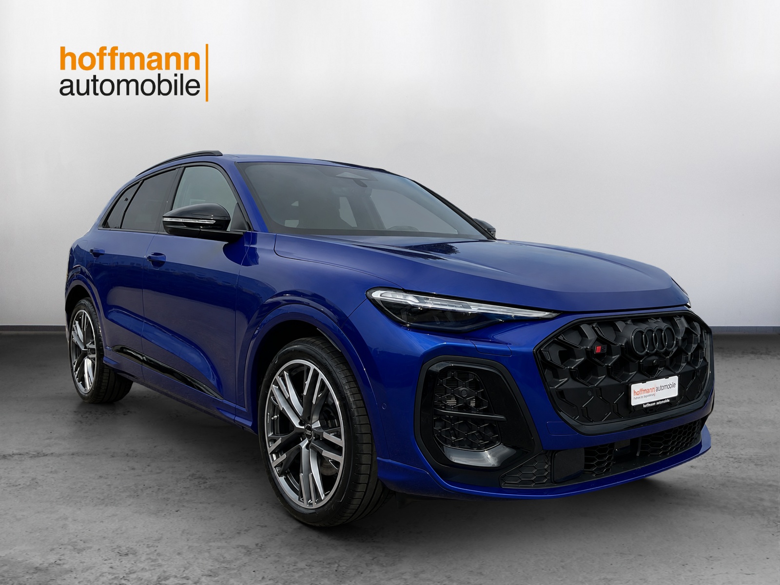 AUDI SQ5 TFSI quattro S-tronic-showroom-element-2