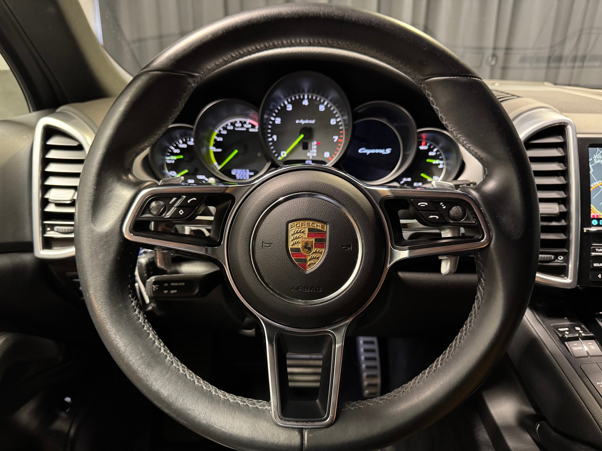 PORSCHE Cayenne S E-Hybrid (38)-image-10